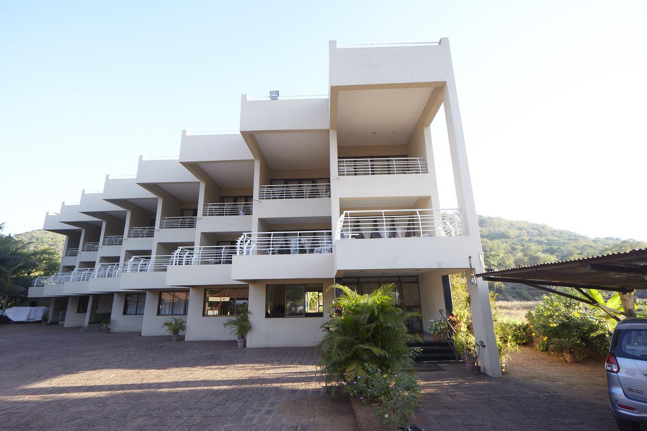 Sagar Sawali Beach Resort Karde Dāpoli Buitenkant foto