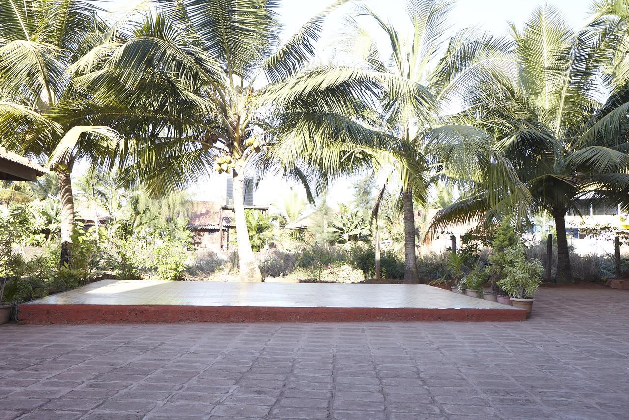 Sagar Sawali Beach Resort Karde Dāpoli Buitenkant foto