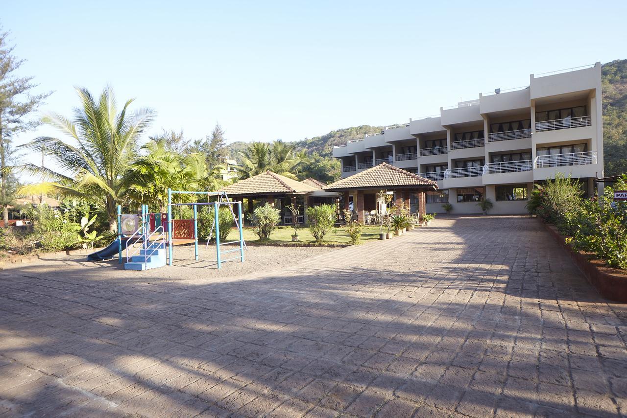 Sagar Sawali Beach Resort Karde Dāpoli Buitenkant foto