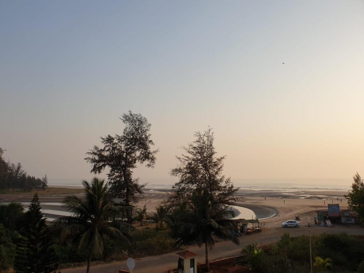Sagar Sawali Beach Resort Karde Dāpoli Buitenkant foto