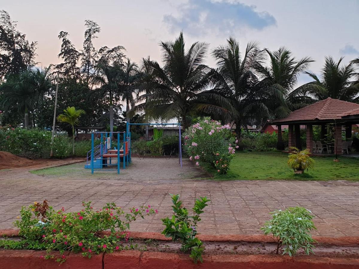 Sagar Sawali Beach Resort Karde Dāpoli Buitenkant foto