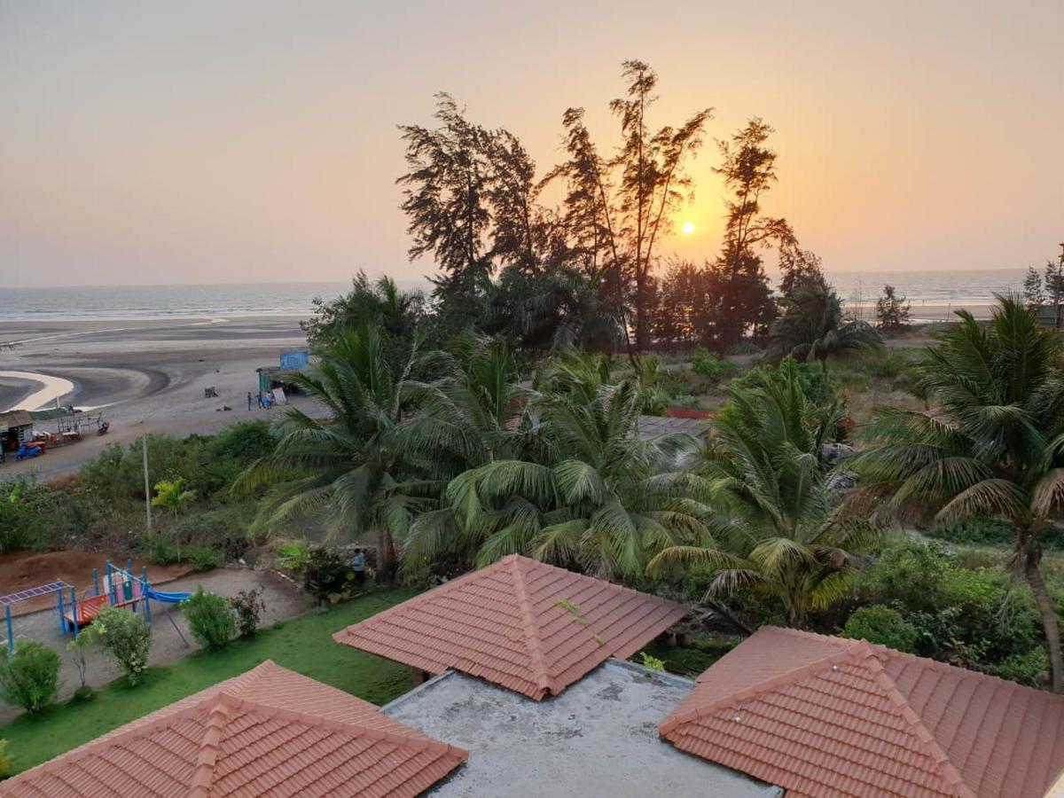 Sagar Sawali Beach Resort Karde Dāpoli Buitenkant foto